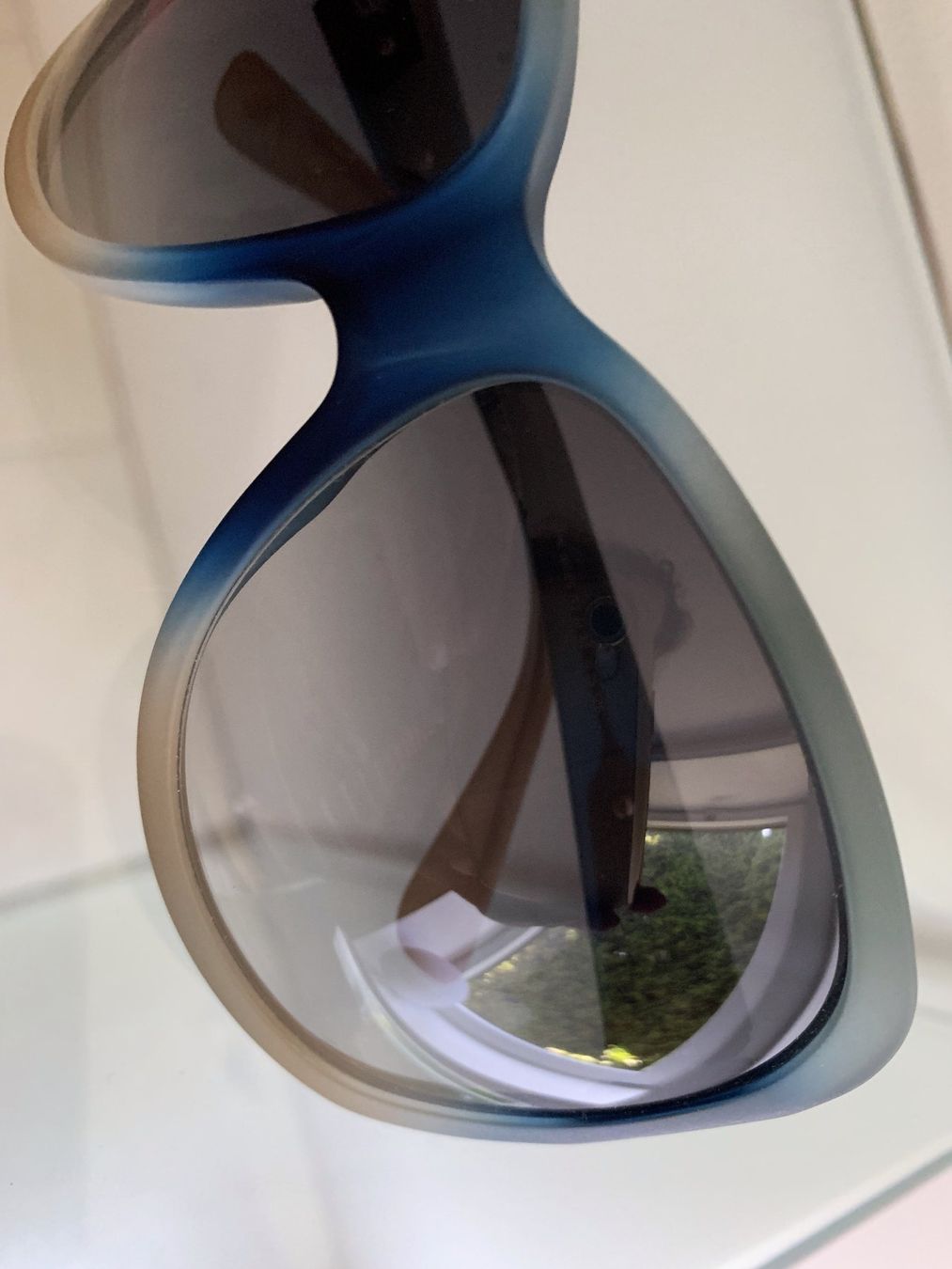Balenciaga Brillen & Gläser: BALENCIAGA-SONNENBRILLE MIT FARBVERLAUF – Gebraucht aus Starrkirch-Wil von Evelyne222 1