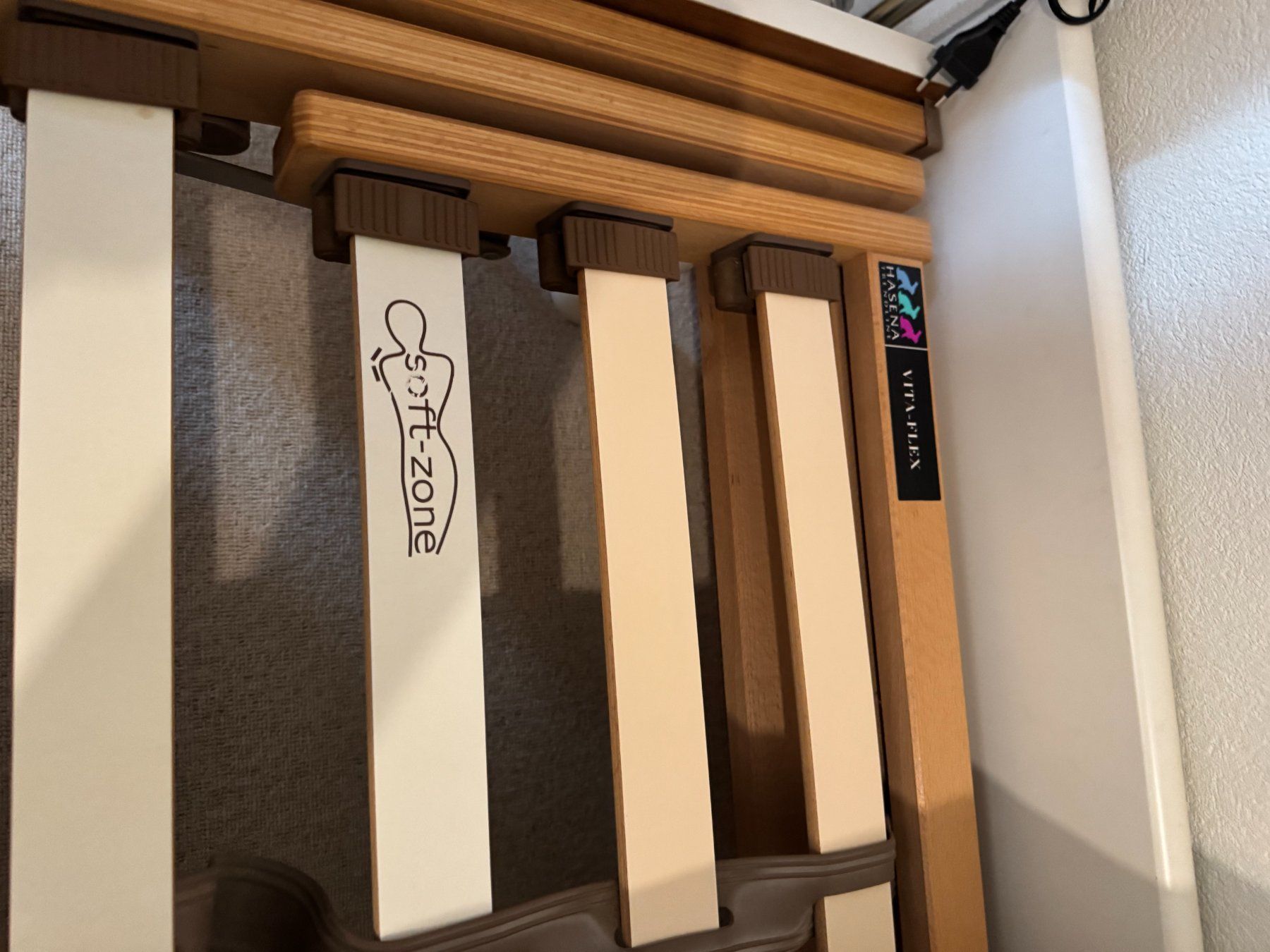 Materassi: Lattenrost verstellbar Soft-Zone gebraucht 90x210cm – Usato da Sempach venduto da Goldigino 1