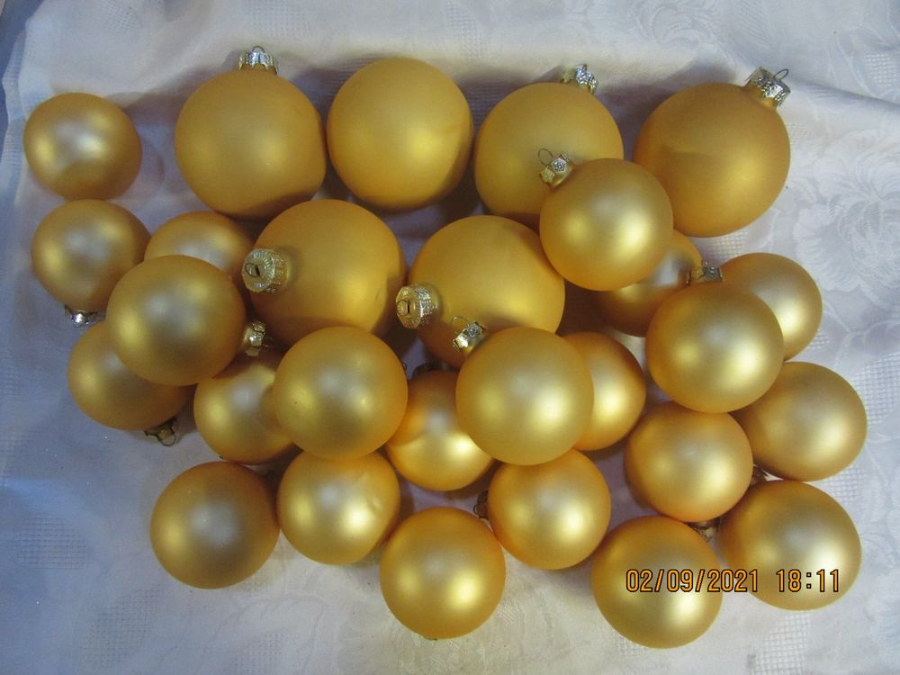 WEIHNACHTSKUGELN CREMEGOLD Kaufen auf Ricardo
