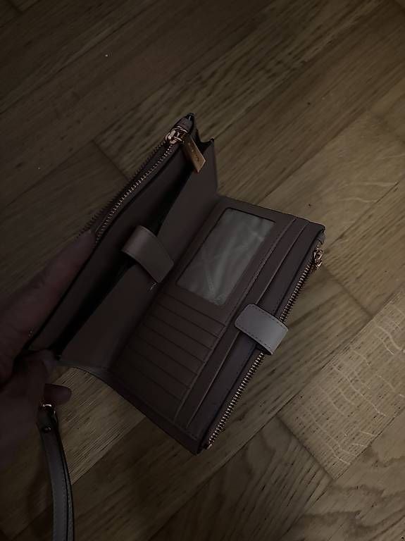 Michael Kors Portamonete: Michael Kors - Portemonnaie – Usato da Bern venduto da gab_gs2t