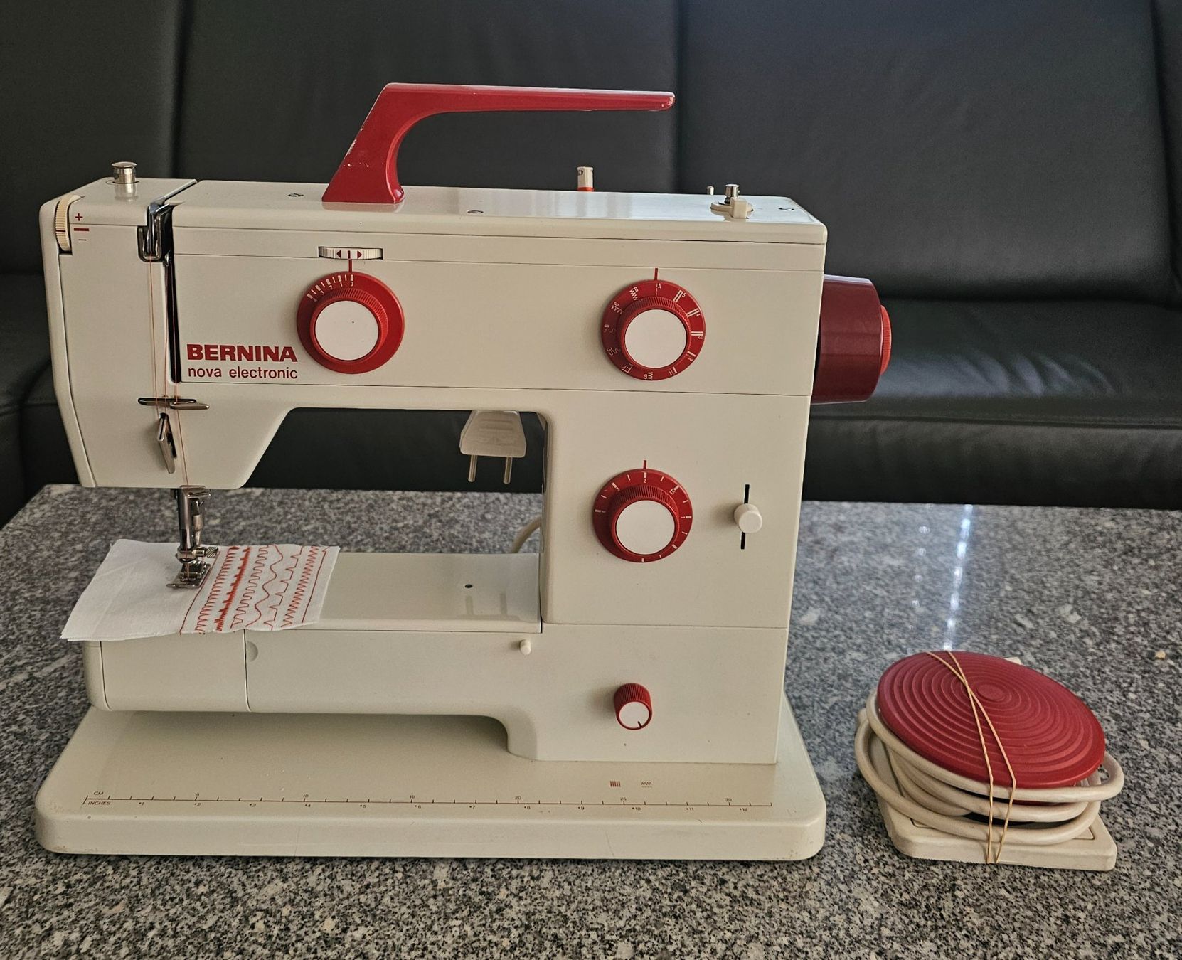 Bernina Macchine da cucire: *Bernina Nova 900* Nähmaschine – Usato da Bronschhofen venduto da Xena37