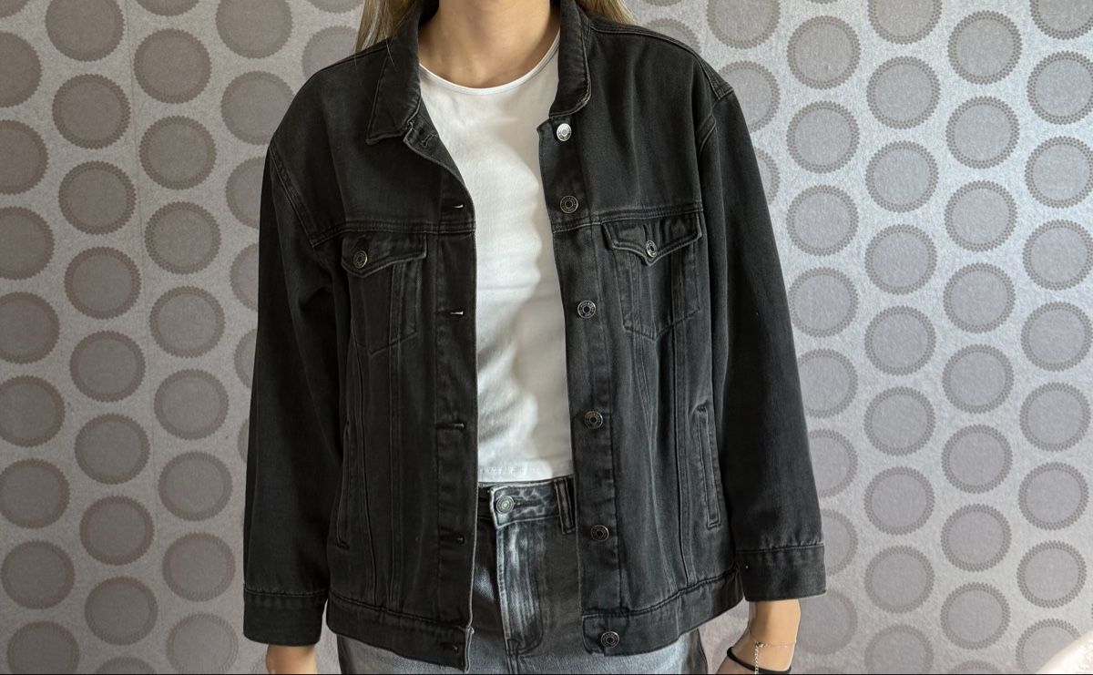 Pull&Bear Giacche: Pull&Bear schwarze Jeansjacke in grösse M – Usato da Boppelsen venduto da giu_r7mj