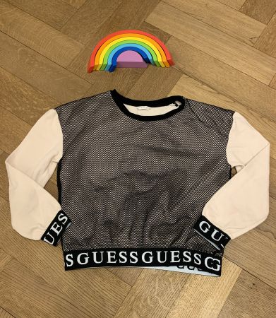 TREND ! GUESS SWEAT SHIRT Perfekter Zustand 140 cm 10 J