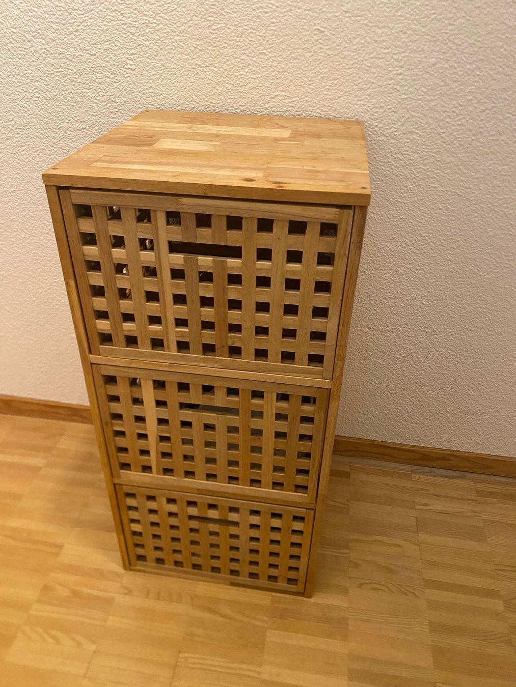 Cassettiere: Badzimmer Möbel/Kommode – Usato da Winterthur venduto da KupiH