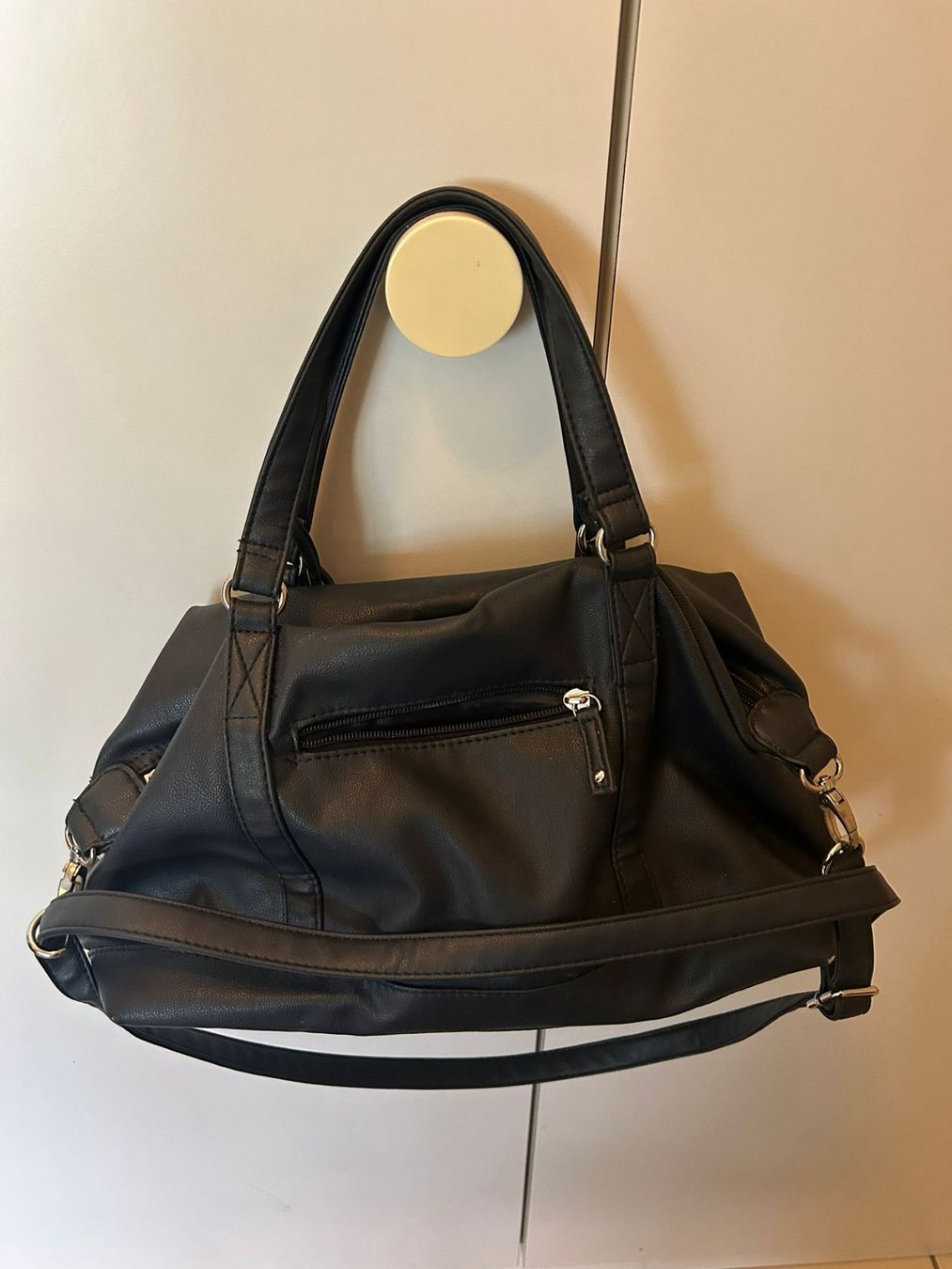 Borse da donna: Borsa da spalla o a tracolla nera Carpisa – Usato da Melano venduto da H-Sara 1