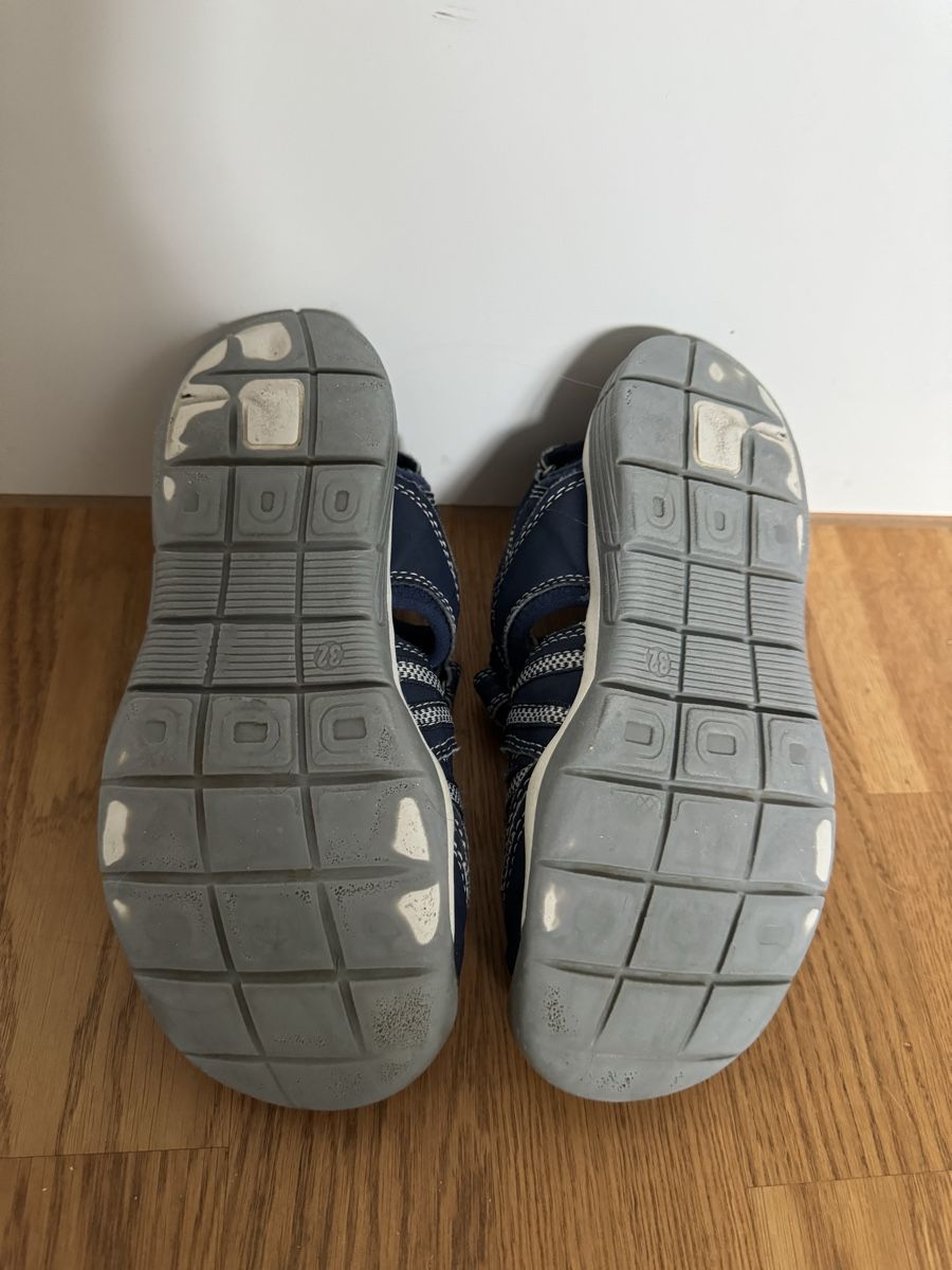 Scarpe per ragazzi: FILA offene Schuhe 32 – Usato da Hüttikon venduto da MacDani 1
