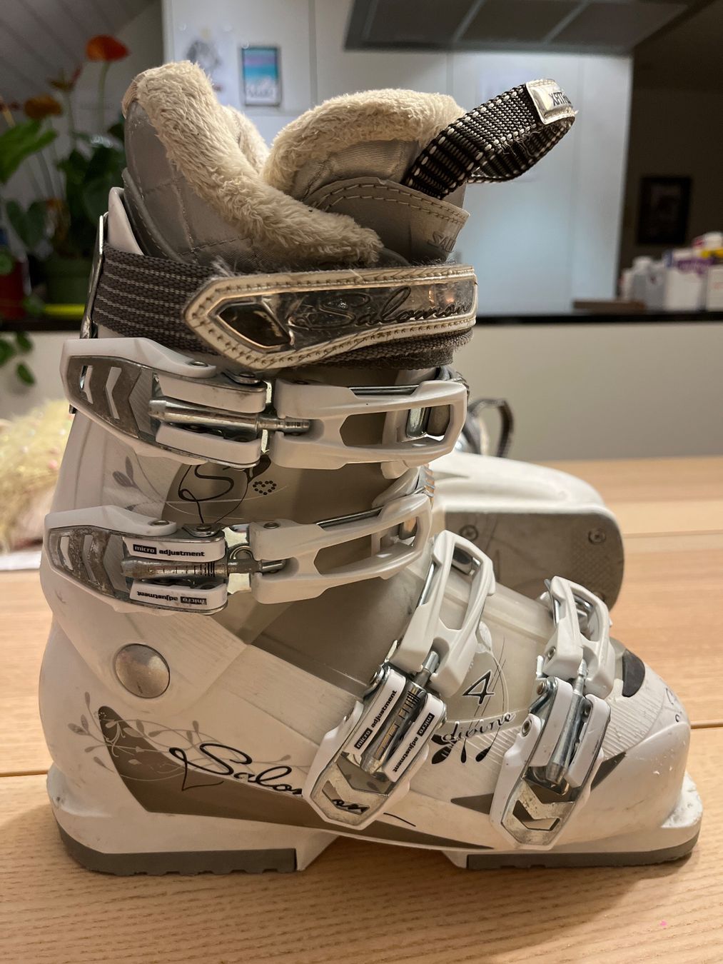 Salomon Scarpe da donna: Salomon Skischuhe Damen – Usato da Ebertswil venduto da snowflake1980 1
