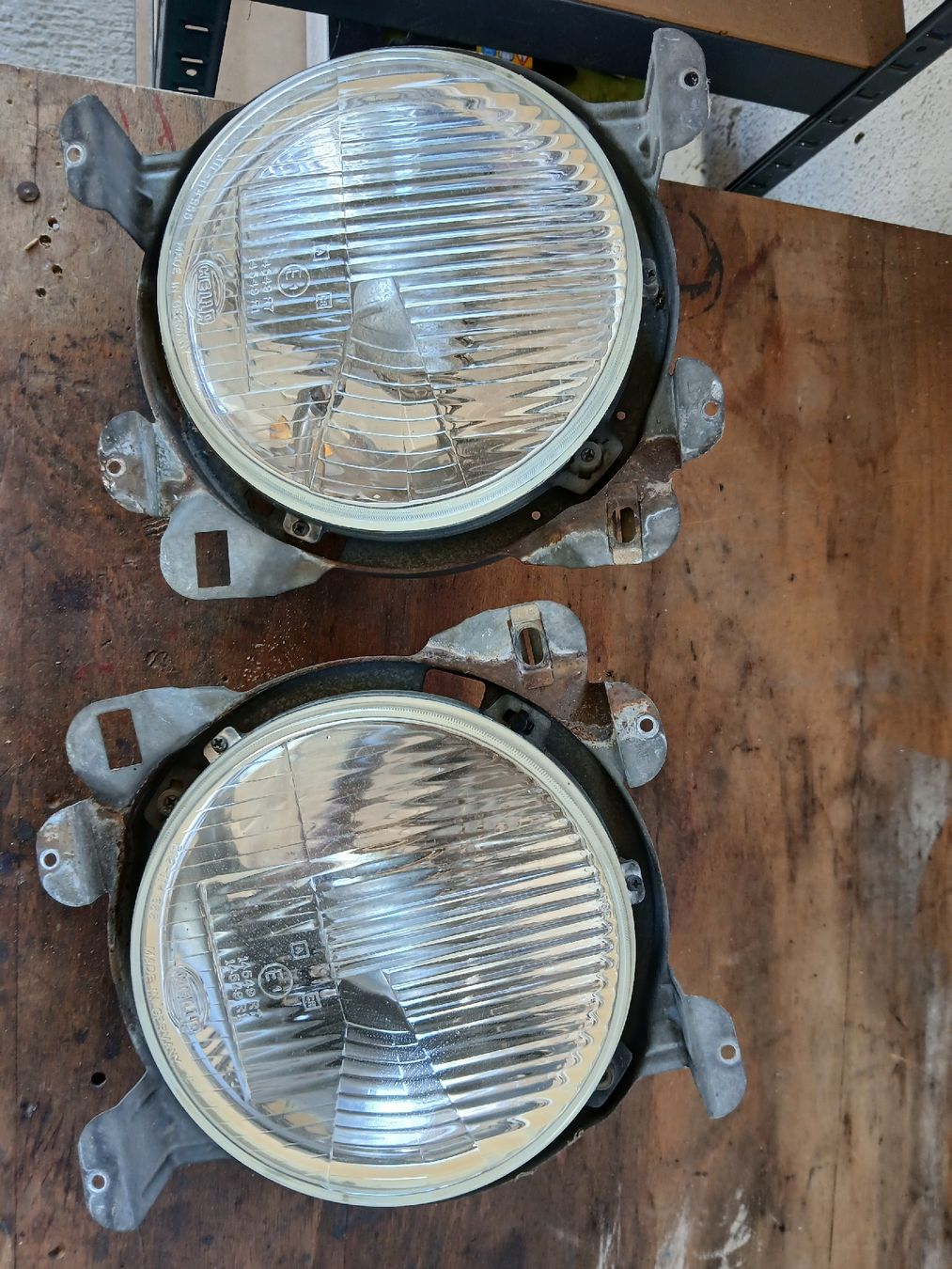Scheinwerfer: Original Frontscheinwerfer VW Bus Typ 2 und 3 – Gebraucht aus Illighausen von MrBEN