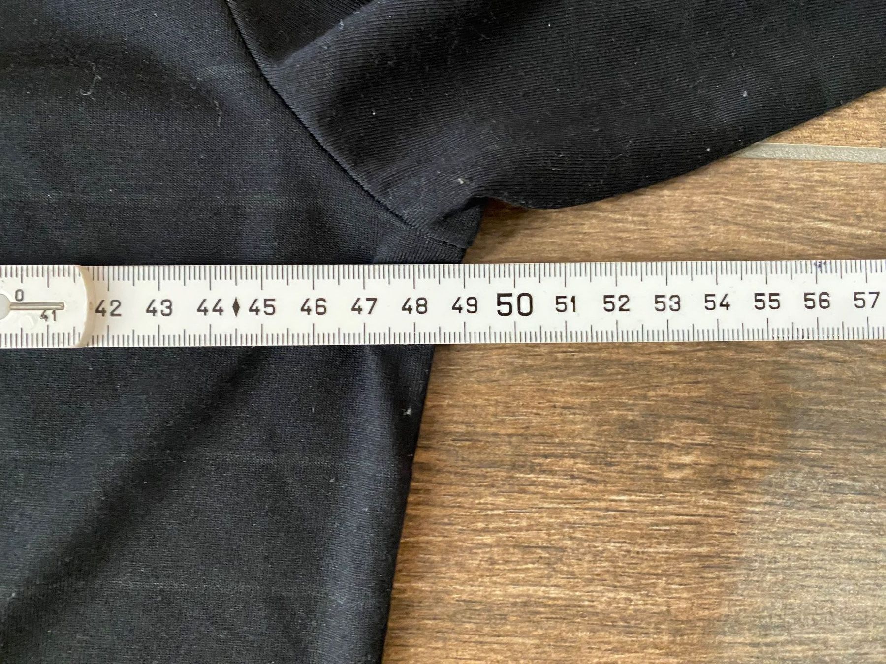 Pullover & Sweatshirts: Tchibo active Essentials Oberteil langarm schwarz Gr. L – Gebraucht aus Pratteln von a23_j2gs 5