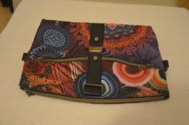 ETUI DESIGUAL
