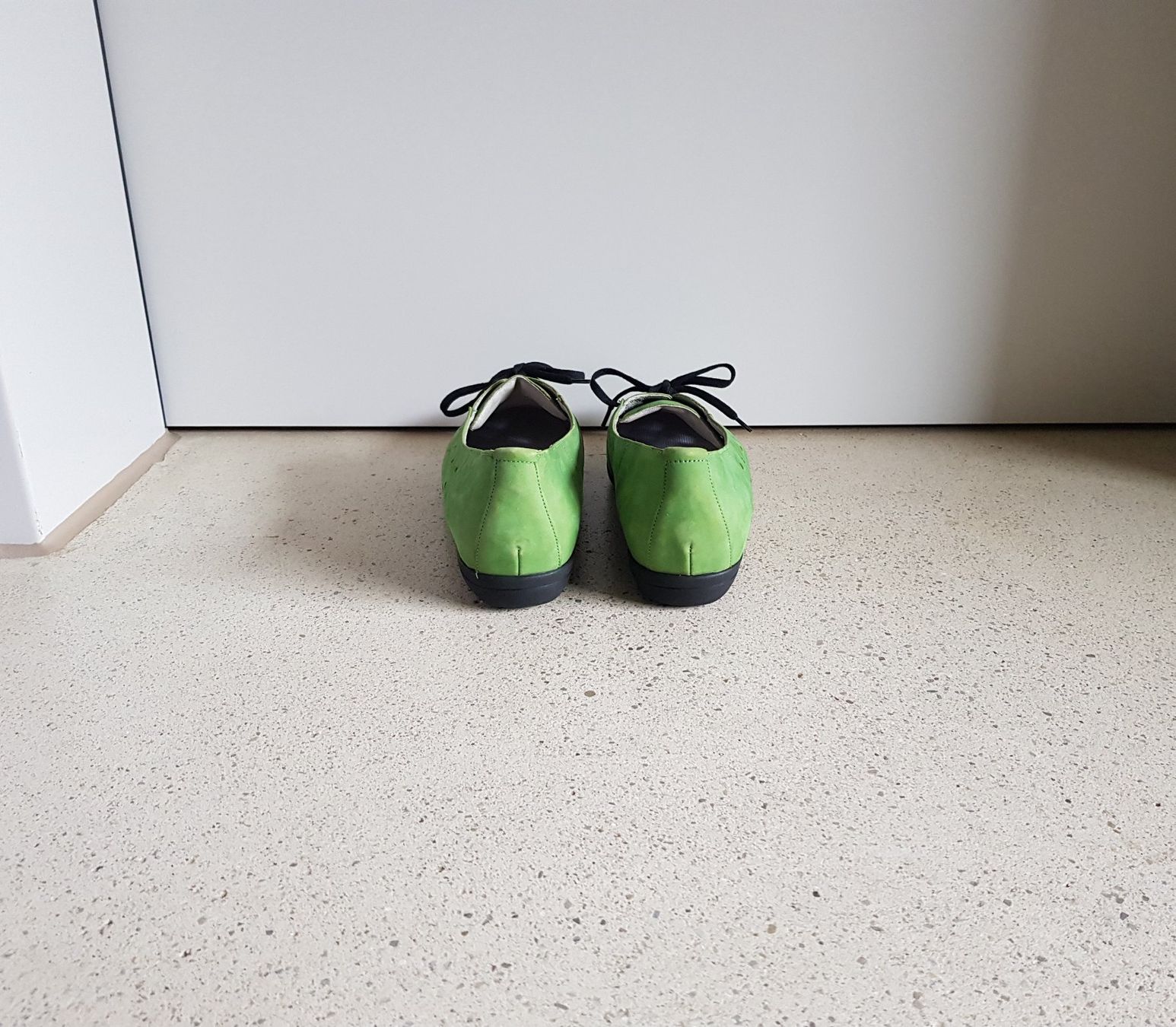Scarpe da donna: Waldläufer Damenschuh Grösse 40.5 – Usato da Basel venduto da chien008 2