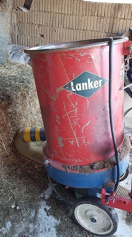 Déchiqueteuse: Strohmühle Lanker – D'occasion à Ausserberg par Schmidji84
