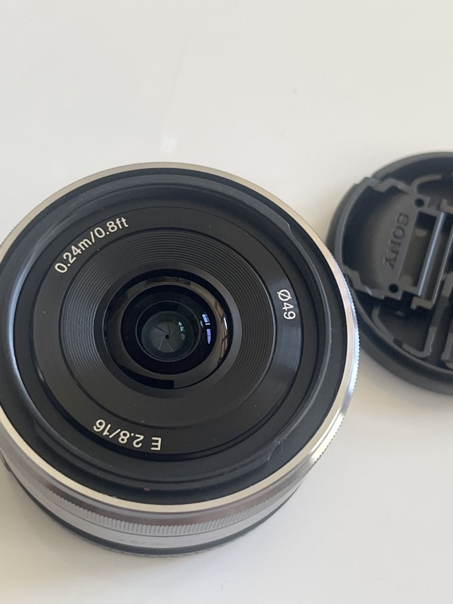 Sony Objectifs: Sony SEL16F28 Objektiv gebraucht – D'occasion à Brienz BE par hey_z9vg