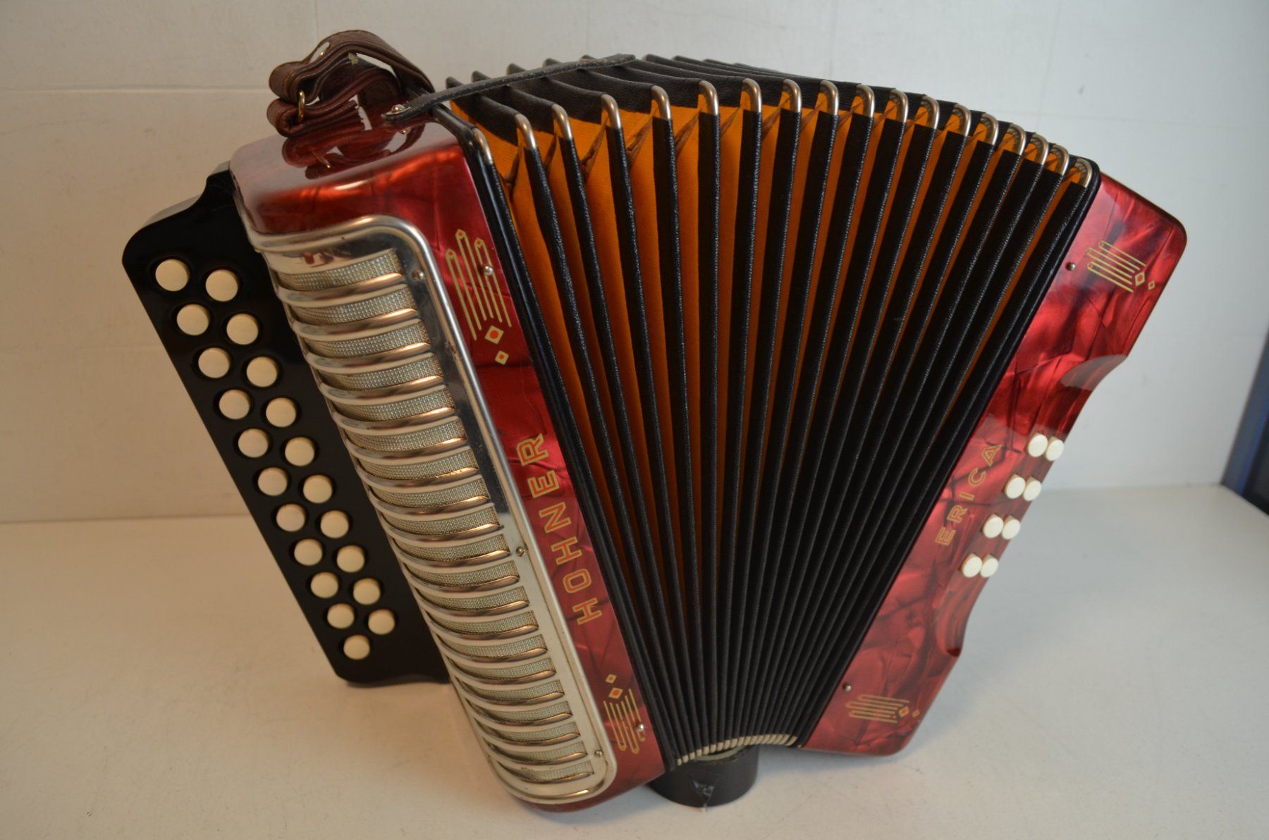 Hohner Strumenti musicali: Akkordeon diatonisch Hohner Erica – Usato da Zürich venduto da baumusik 4