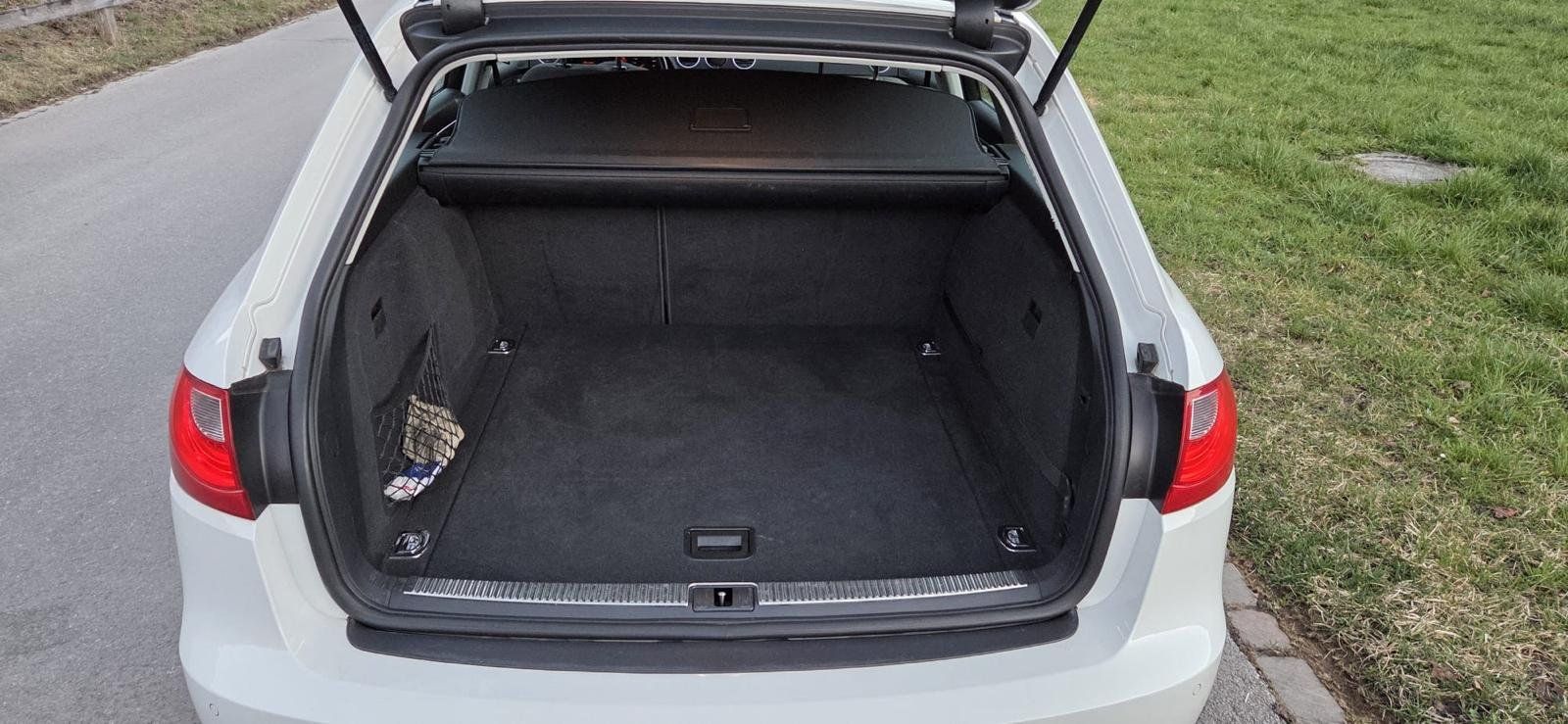 Seat Automobili: Seat Exeo 2.0 TDI – Usato da Flums venduto da Rrade 4