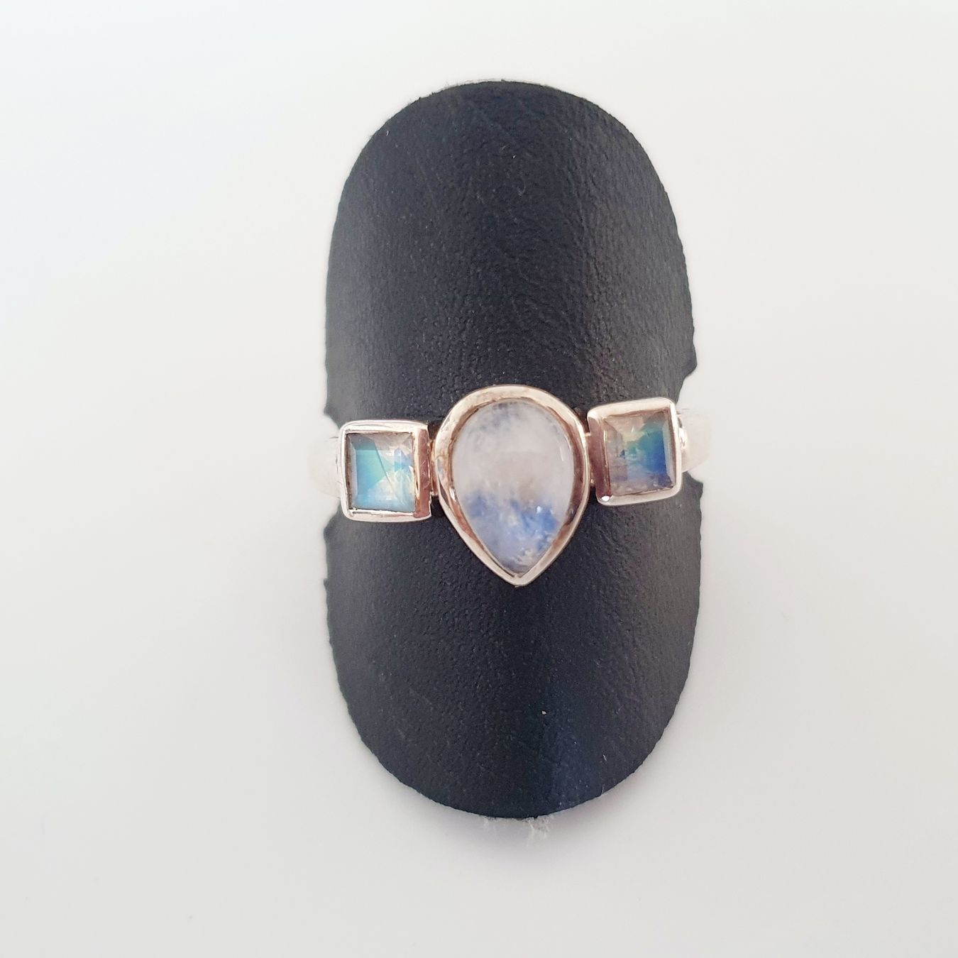 Anelli: Mondstein Ring 925 Sterling Silber, Gr 19mm – Usato da Kreuzlingen venduto da Wunderkiste123