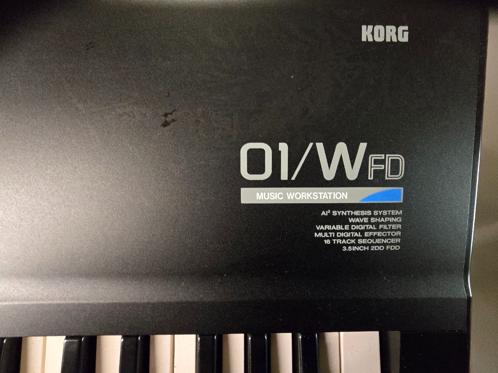 Korg Strumenti musicali: Korg 01/WFD Workstation Synthesizer – Expanded Mit Hard Case – Usato da Zürich venduto da Roy-Events-Zurich 1
