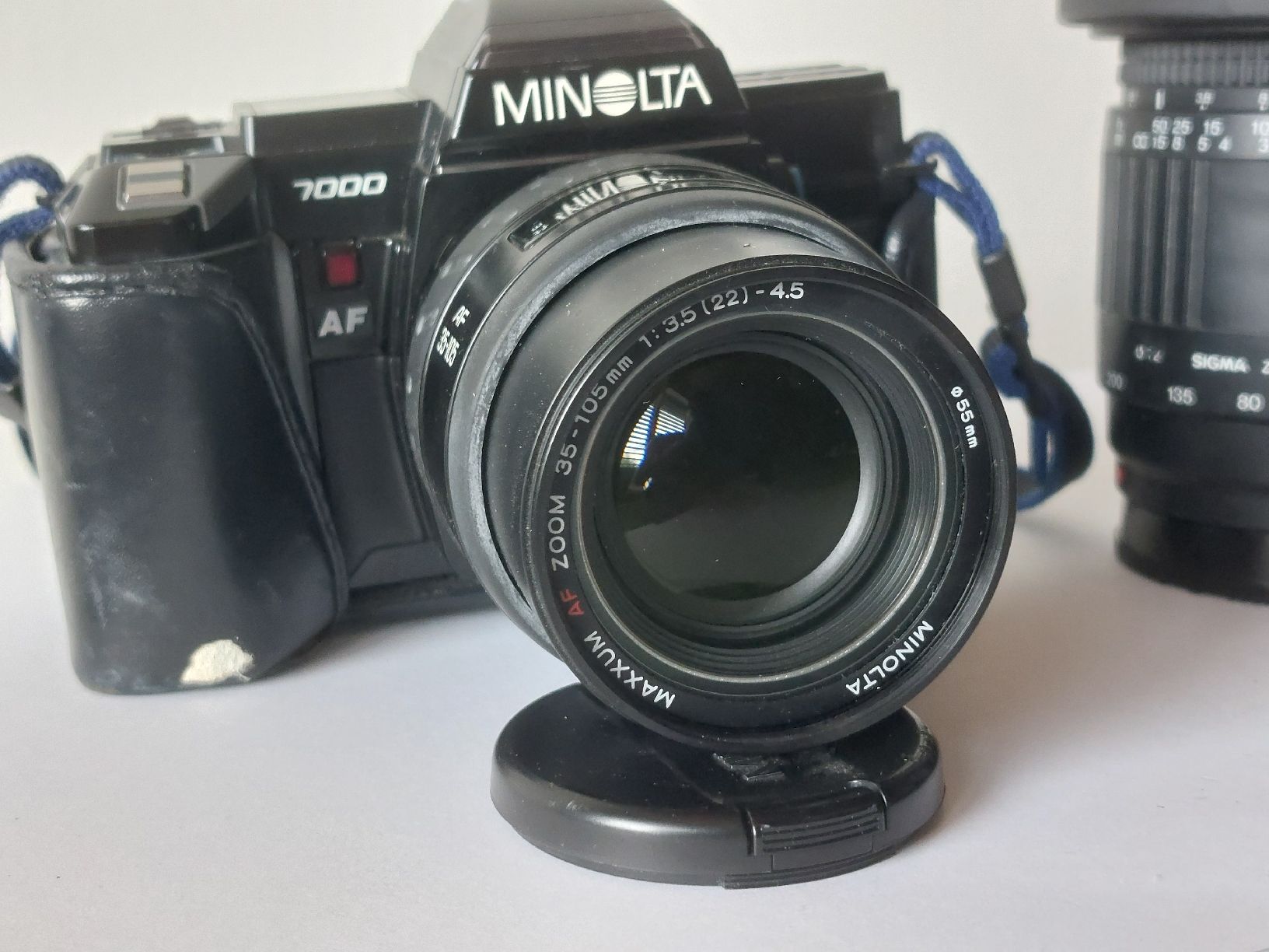 Minolta Fotocamera: Minolta 7000 + 2 Objektive – Usato da Schmitten FR venduto da losim1 1