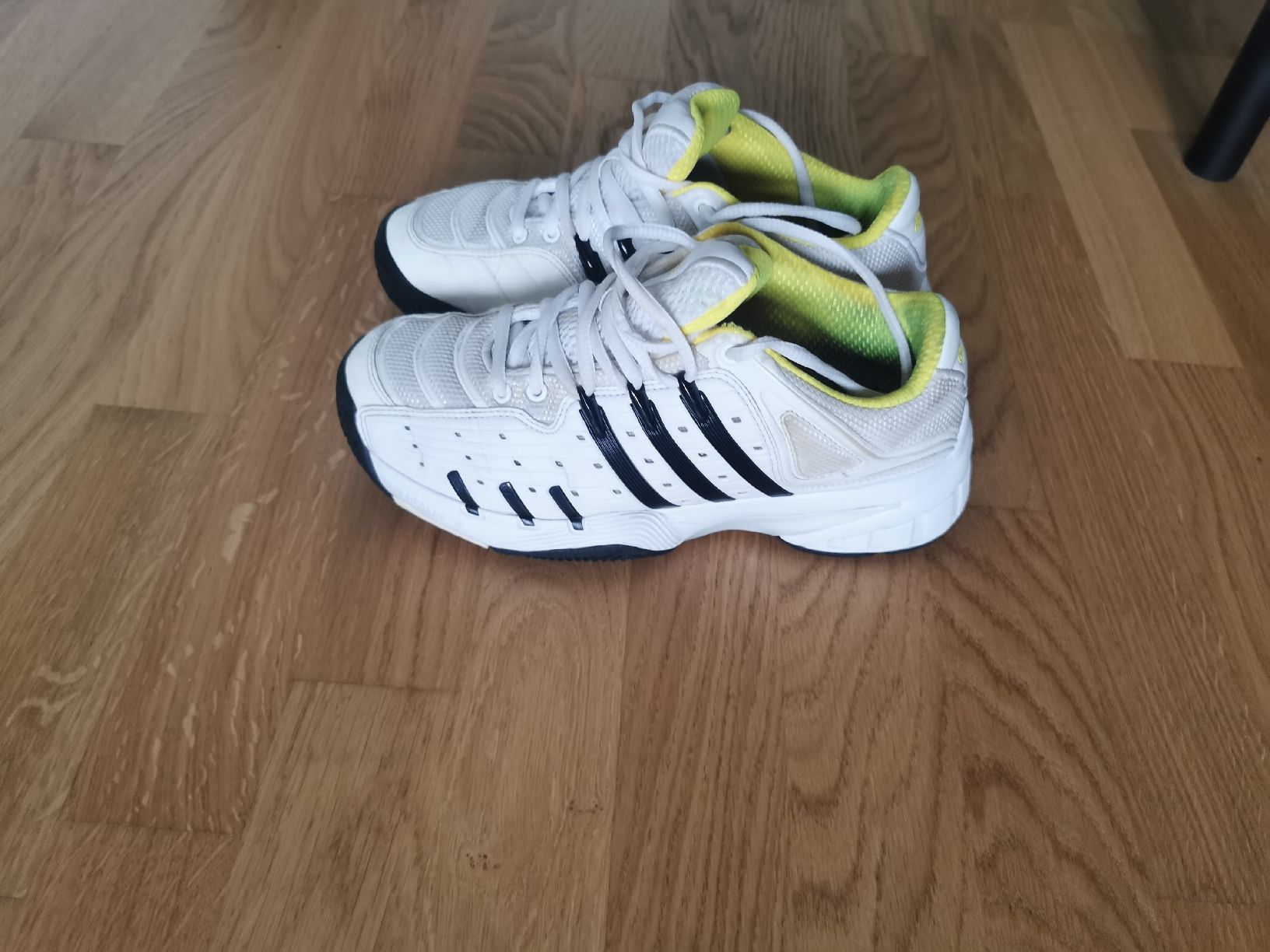 Adidas Chaussures hommes: Adidas 38  – D'occasion à Bern par ged_ffx9 1