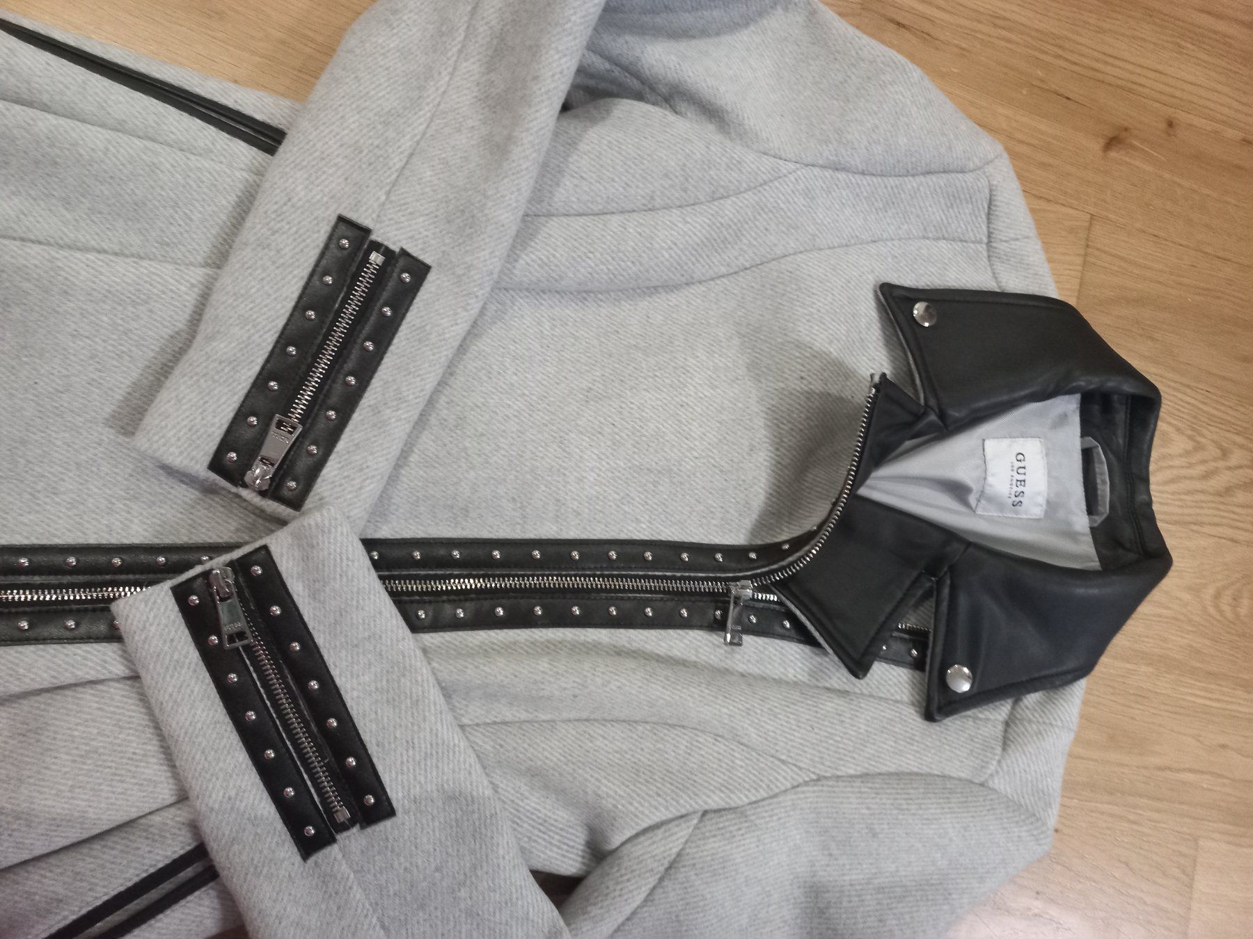 Cappotti: GUESS Mantel – Nuovo (secondo la descrizione) da Hochdorf venduto da Barbi31 1