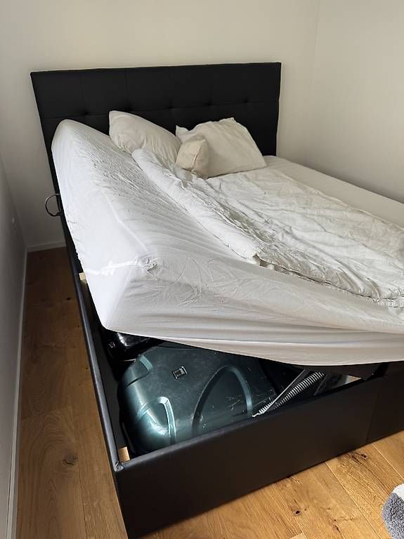 Letti: Boxspringbett 160x200 cm, schwarz, mit Stauraum – Usato da Hinwil venduto da jan_jwp5 4