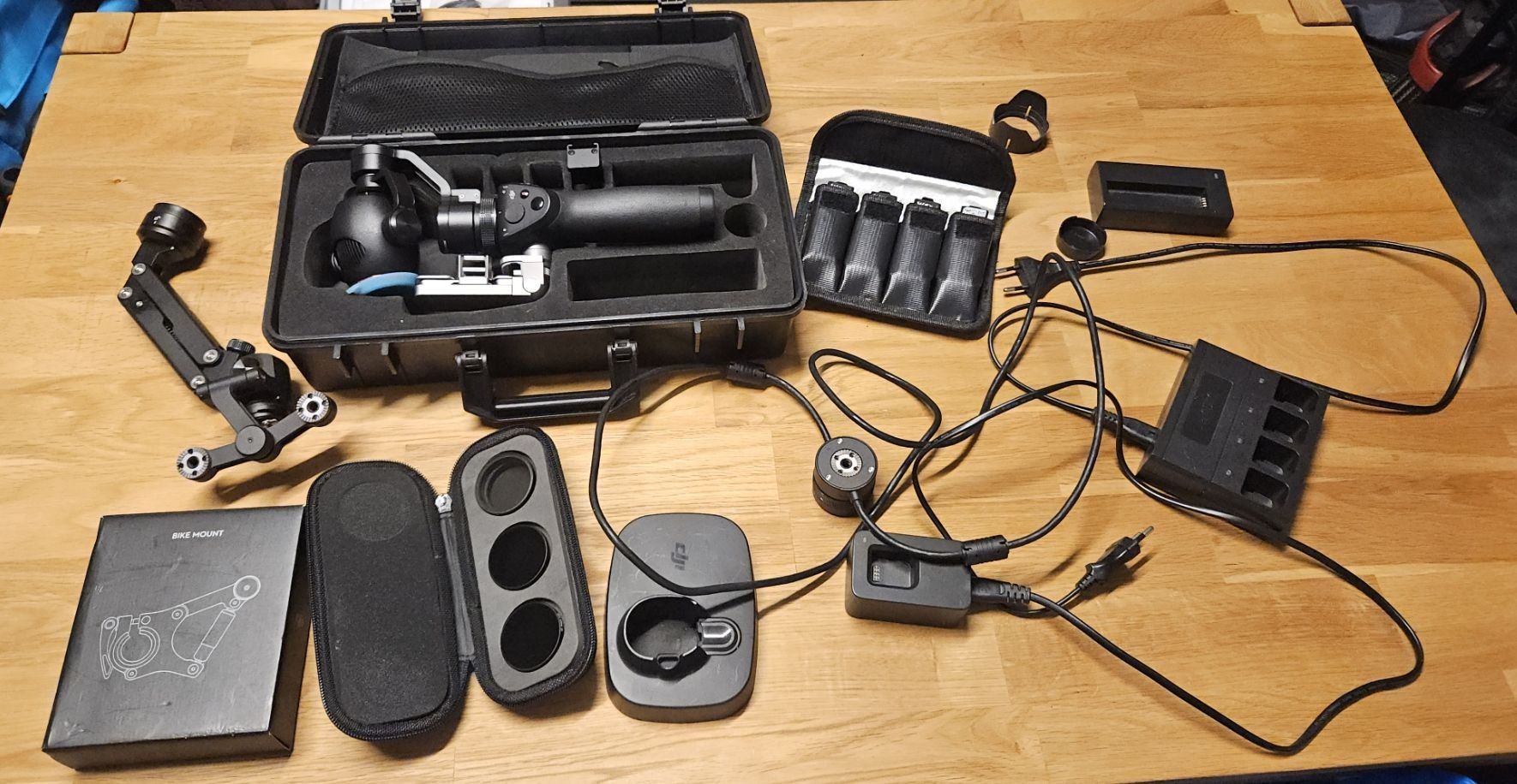 DJI Camcorder: DJI Osmo mit Zenmuse X3 Zoom – Gebraucht aus Buchs AG von Junba_baba