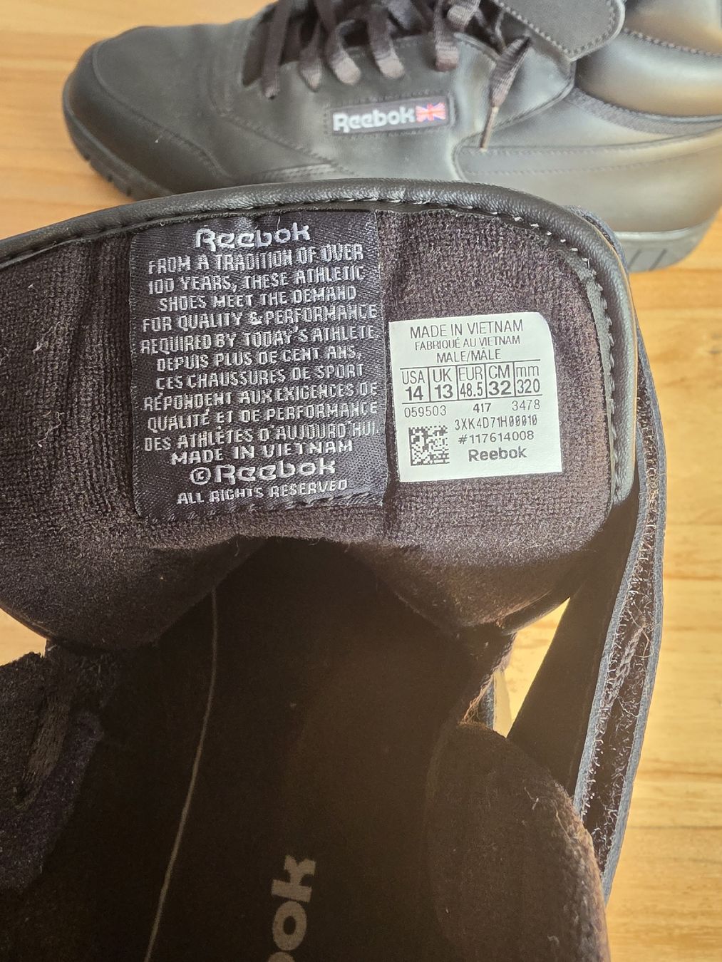 Reebok Scarpe da uomo: Reebok Classic Boots Stiefel 48.5 – Usato da Zürich venduto da reldoenk 2