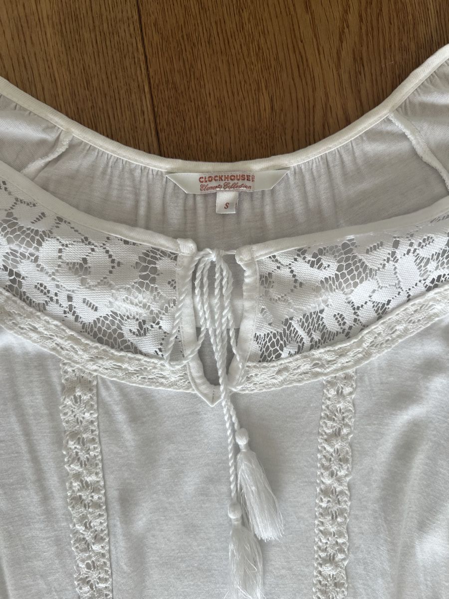 T-shirt: Damen Shirt Grösse S mit Spitze – Usato da Rapperswil SG venduto da zani_st 1