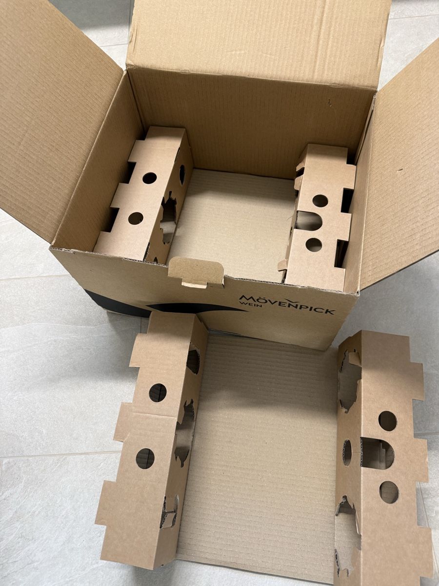 Kartons: Mövenpick 6er Weinkarton, leer, Umzug oder Verand 37.5x32.5 – Gebraucht aus Volketswil von cinicini 2