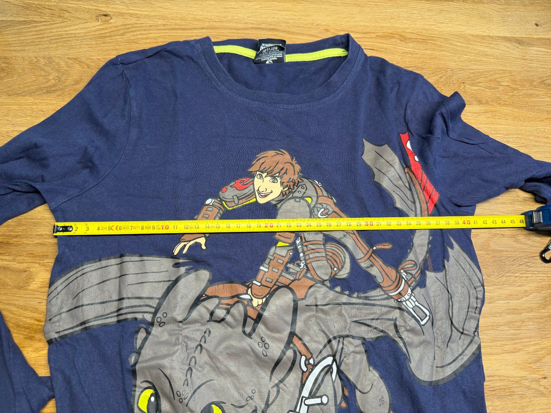 Lotti di vestiti: Pullover und Swatshirt Drachenzähmen Dragon Gr. 152/158 – Usato da Schlieren venduto da Creichen1 5