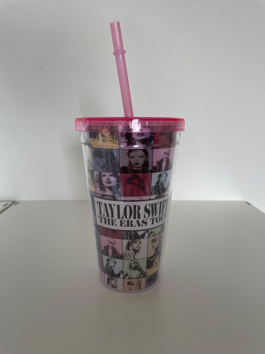 Recipients et similaires: Taylor Swift Becher – D'occasion à Basel par schnudibu