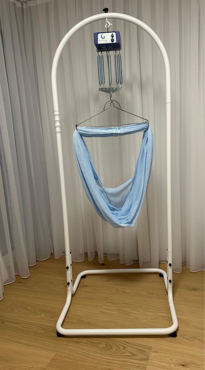 Swing2sleep Sdraiette & Sdraiette a dondolo: Baby Federwiege mit Motor  – Usato da Frick venduto da Ant_G