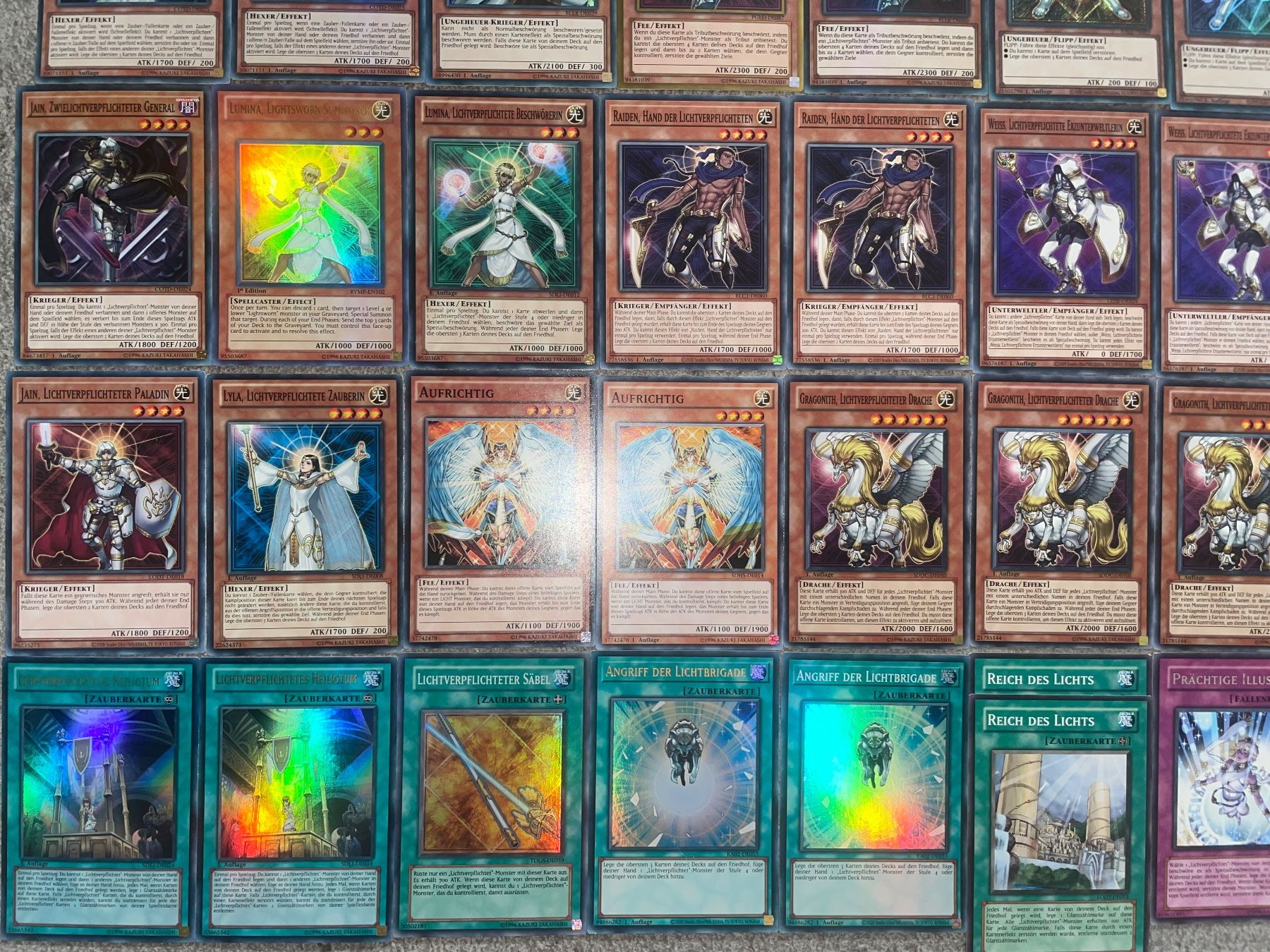 Yugioh Carte collezionabili: YuGiOh Lichtverpflichteter Deck! 66 Karten – Nuovo (secondo la descrizione) da Altstätten SG venduto da ChangeMaker 4