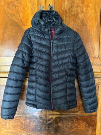 Doudoune noir pour enfant, taille 170
