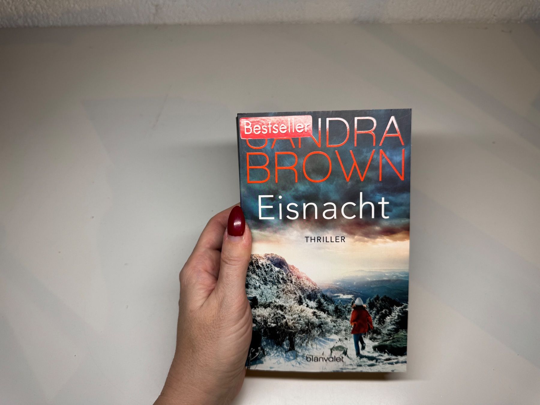 Libri: ROMAN: Sandra Brown, Eisnacht – Usato da Grosswangen venduto da Deutsche_Romane