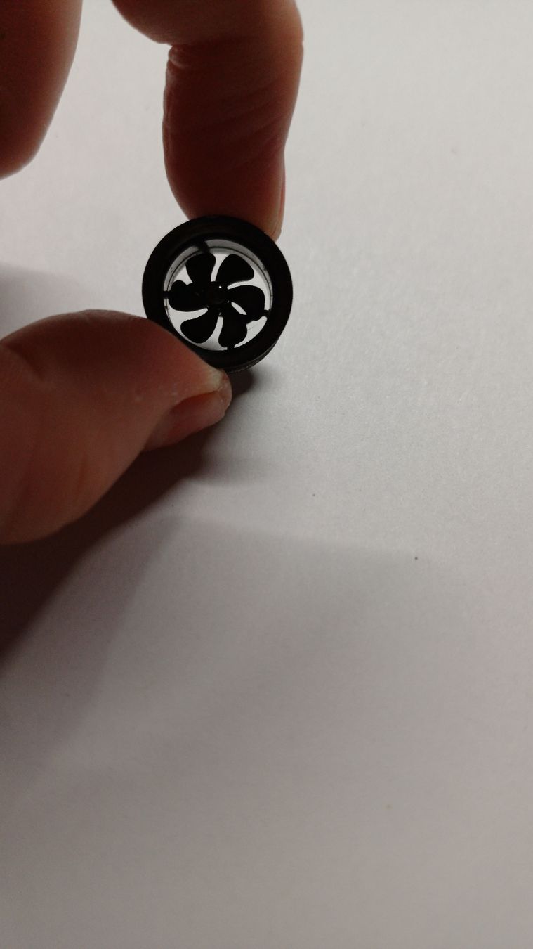 Boucles d'oreille: Einzelne Tunnel gr 14mm – D'occasion à Kriens par Nikamii 1
