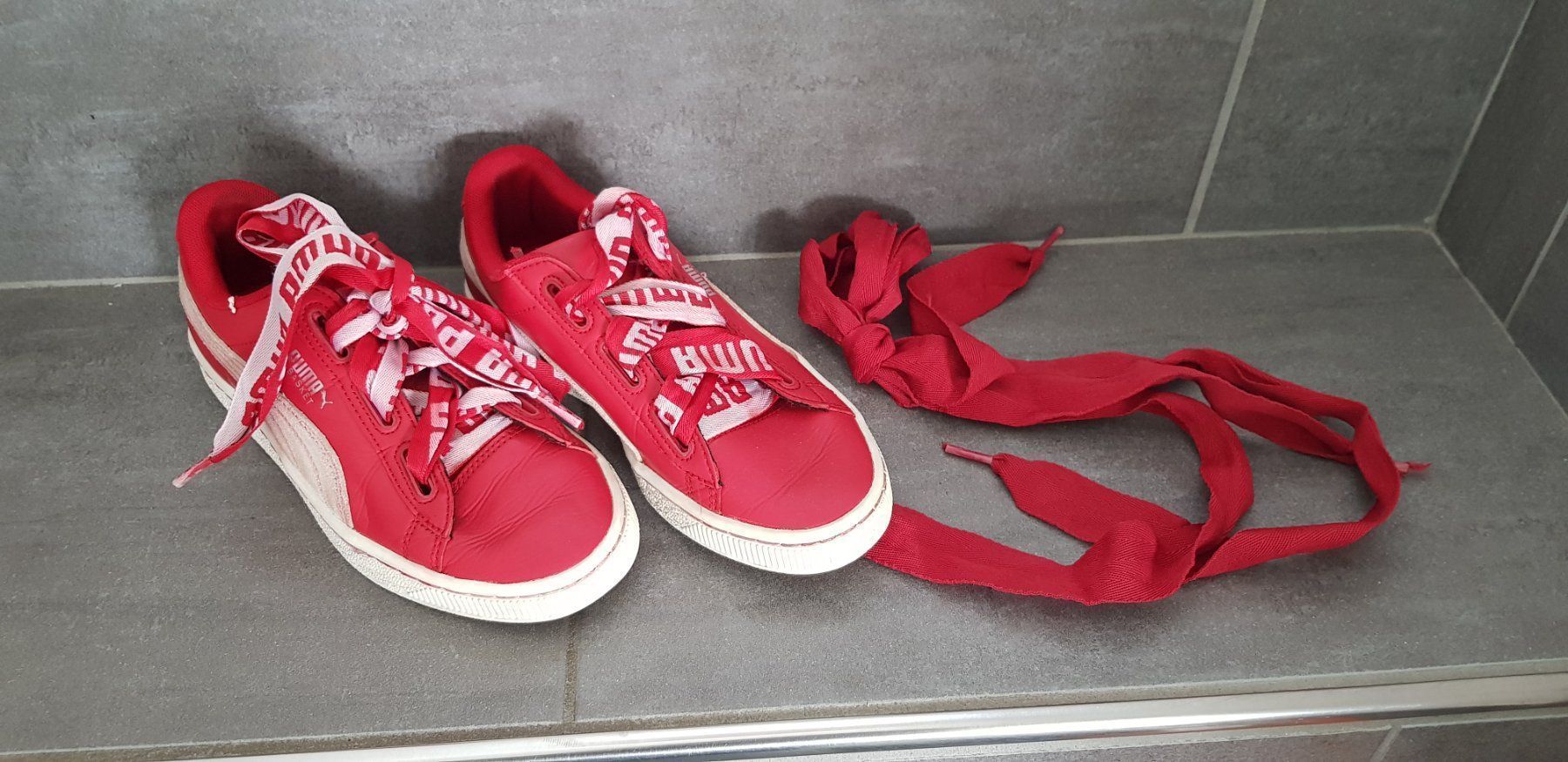 Puma Scarpe per ragazze: PUMA Turnschuhe rot gr. 35,5 – Usato da Mezzovico venduto da maemy 1