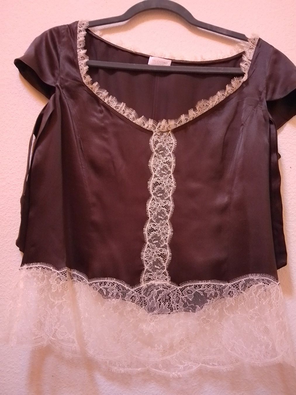 Tops: Valentino Seidentop mit Spitze – Gebraucht aus Gilly von sil_c5qj