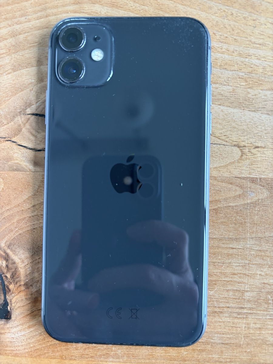 Apple Telefoni cellulari / Smartphones: Iphone 11 64 GB – Usato da Biberen venduto da Flocke83 2