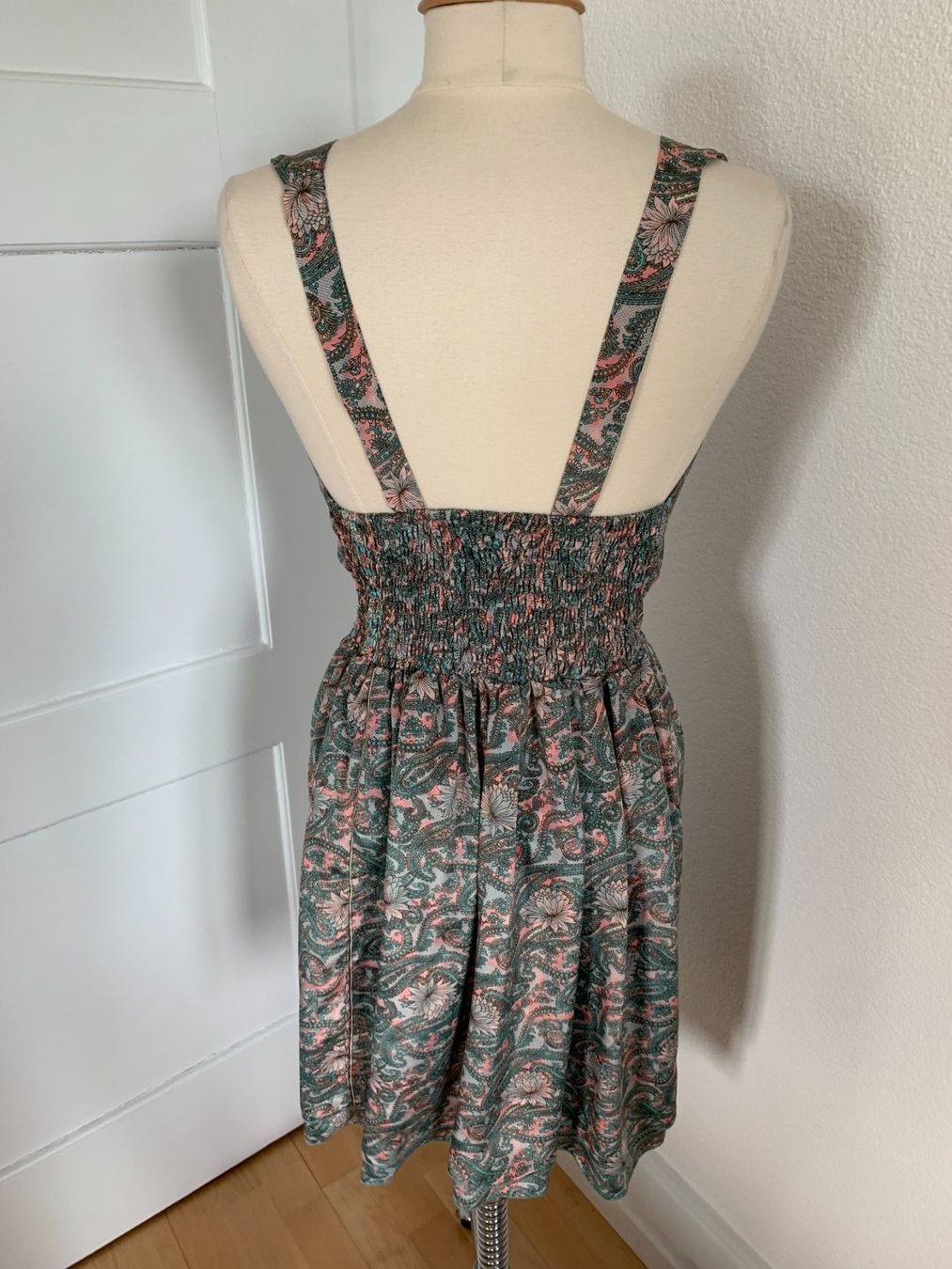 Vestiti: Damen Kleid, ca. Gr. 40 – Usato da Worb venduto da farben20zauber 2