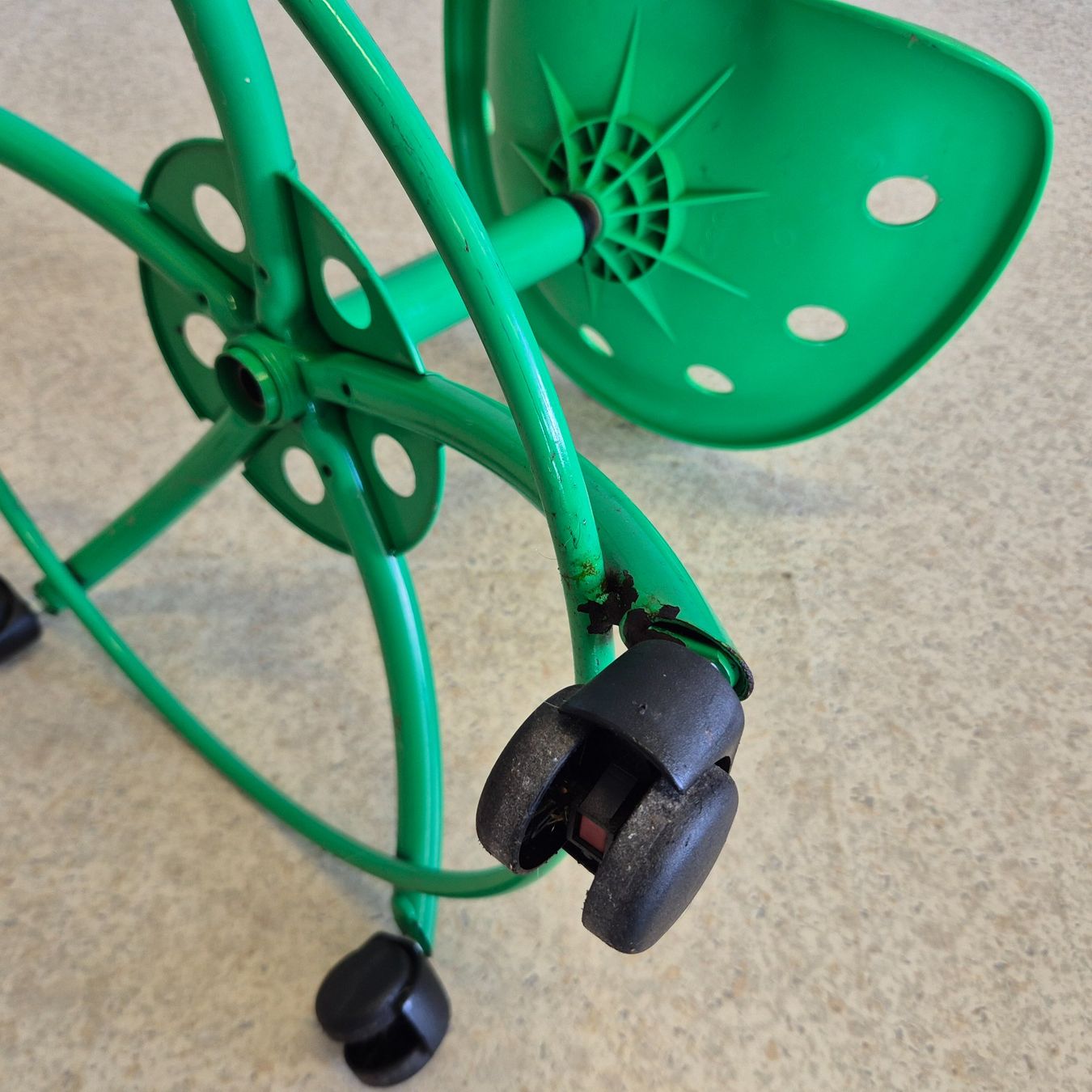 Ikea Sgabelli: Ikea Traktor Stool Bürostuhl Arbeitshocker Hocker Rollhocker – Usato da Nottwil venduto da Wondewa-Shop 4