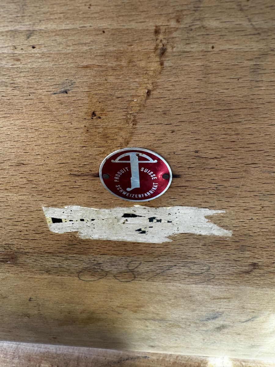Horgen Glarus Tischset: Horgen Glarus Tisch u 4 Stühle  – Gebraucht aus Kandersteg von Hakose 2