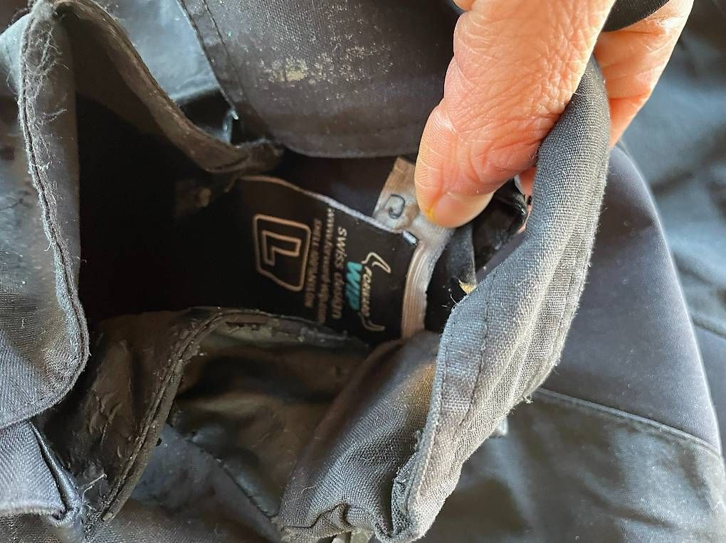 Giacche: Veste Forward WIP noire/bleue taille L – Usato da Genthod venduto da mca_l8ds 2