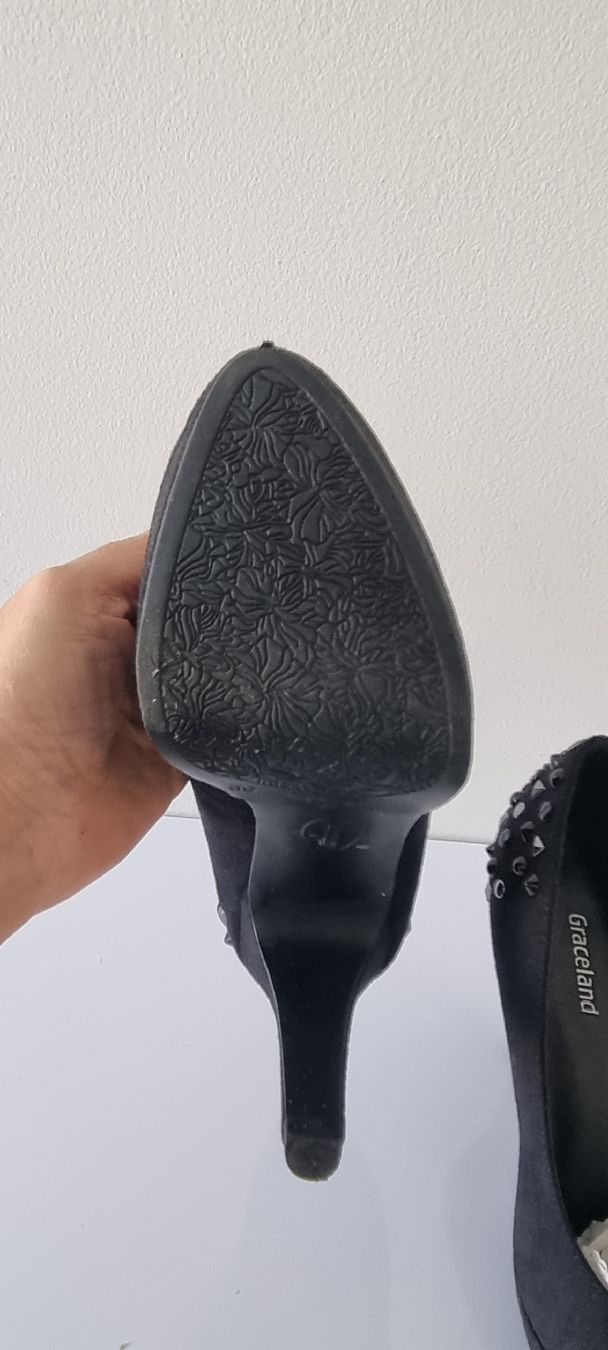 Scarpe da donna: Black Shoes – Usato da Mendrisio venduto da ann_d9pf 3