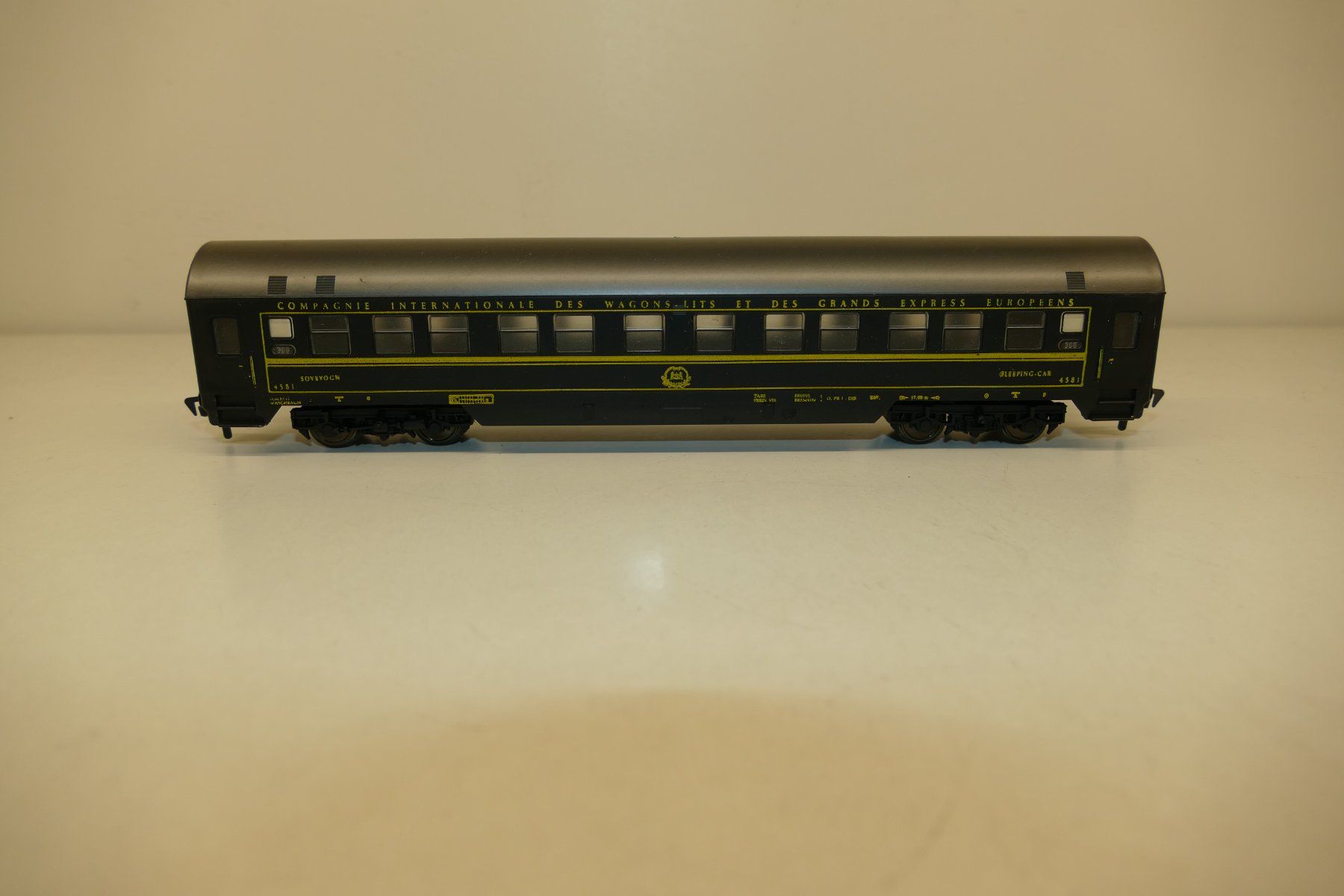 Fleischmann Modellini di ferrovie: Fleischmann H0: CIWL Sleeping-Car – Nuovo (secondo la descrizione) da Niederhasli venduto da rail-duerst 1