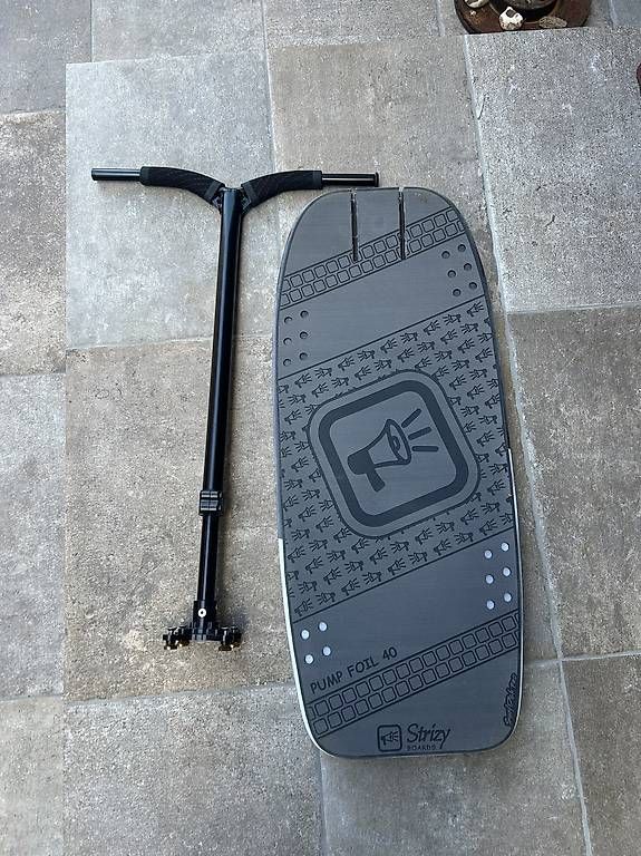 Surfboards & Schwimmbrette: Scoot Pump Board Strizy – Gebraucht aus Gampelen von Chutz444 4