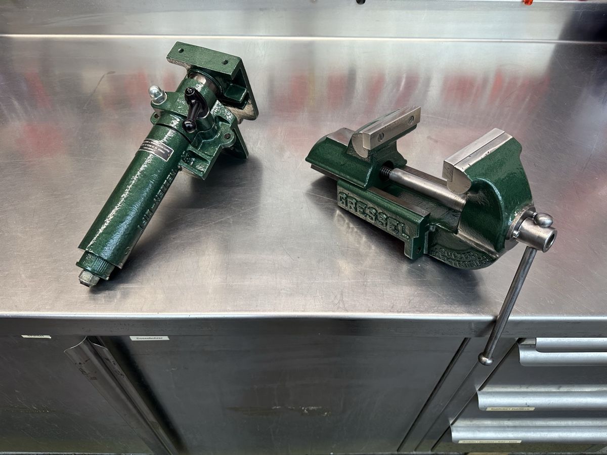 Gressel Tutti gli attrezzi: Gressel Schraubstock mit Lift – Usato da Schwende venduto da weesli 8