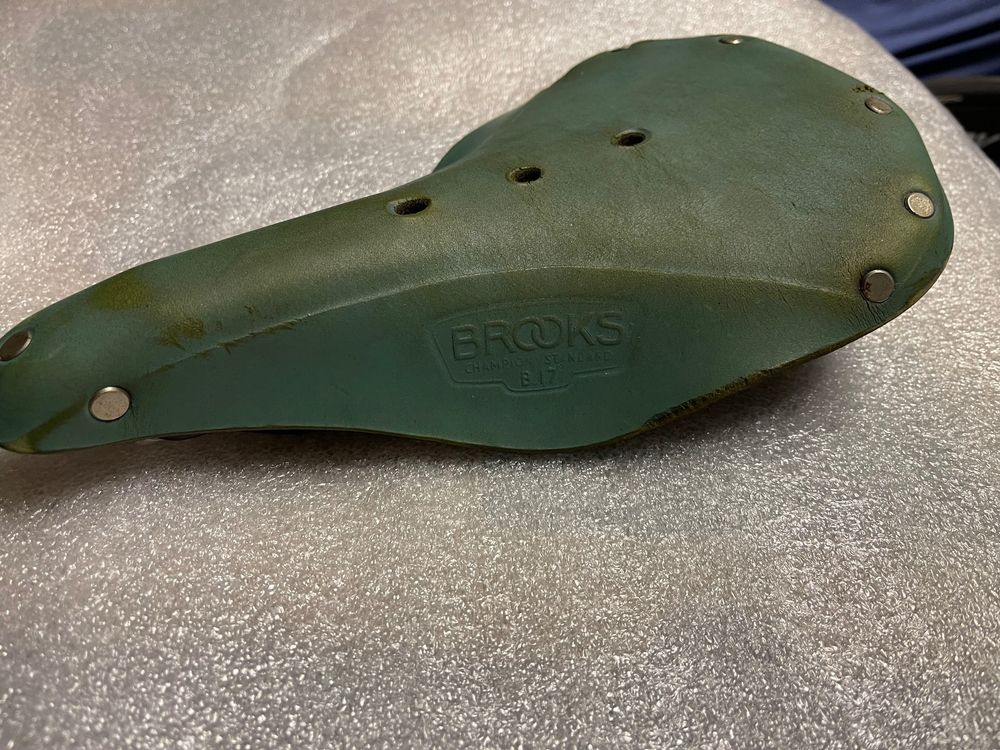 Brooks B17 Standard Sattel | City- & Trekking-Sättel | Sättel & Zubehör | Gesamtsortiment | Komenda