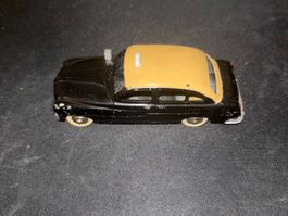 Dinky Toys 254 - Austin London Taxi Noir & Beige