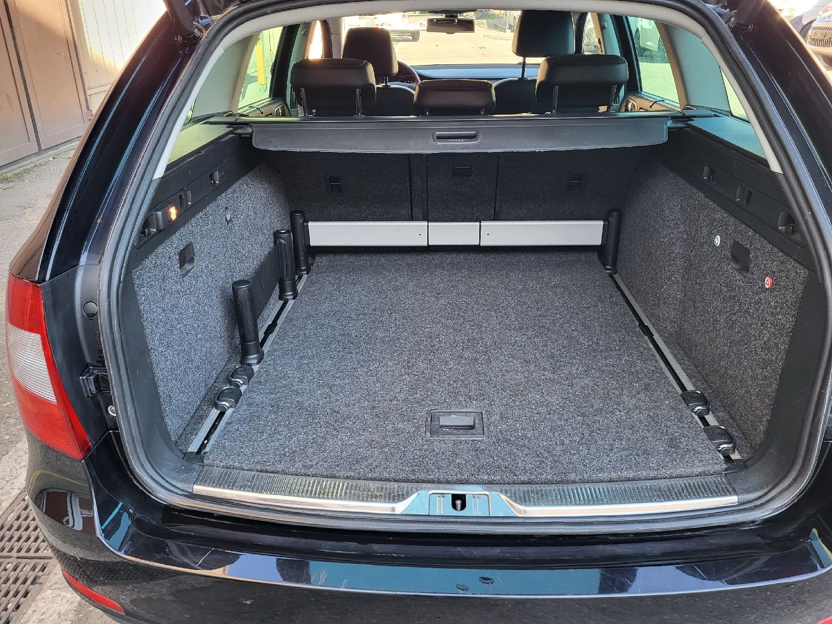 Skoda Automobili: Skoda SuperB 1.8 – Difettoso da Niederdorf venduto da Snoggels 6